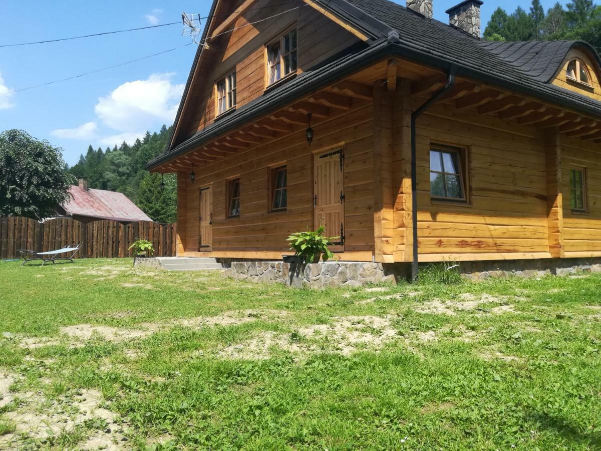 Fajna Chatka Ustrzyki Dolne Kültér fotó