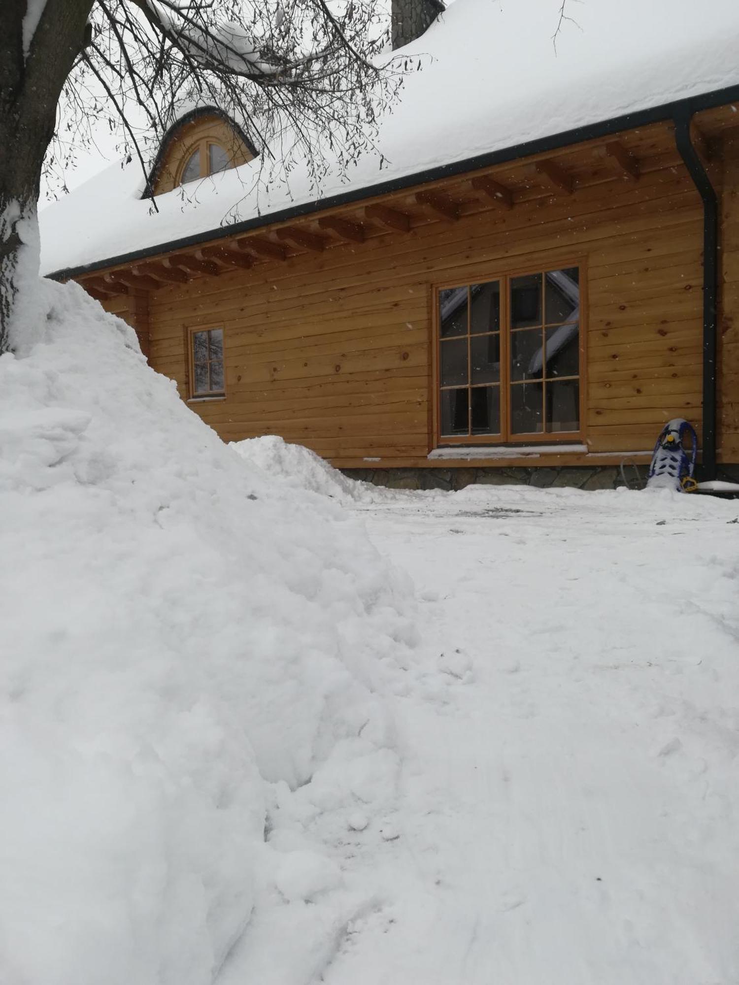 Fajna Chatka Ustrzyki Dolne Kültér fotó